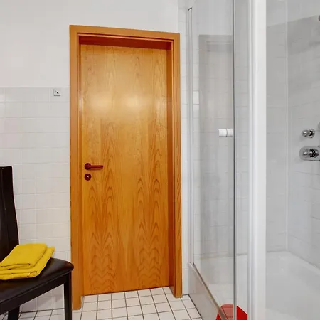 坚果树下公寓 公寓 *